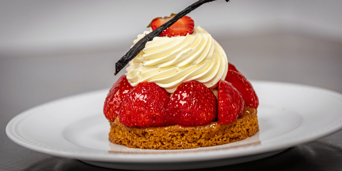 Strawberry pie - Amore Mio | Sandwiches & Salads Delivery in Monaco, Cap-d'Ail & Beausoleil